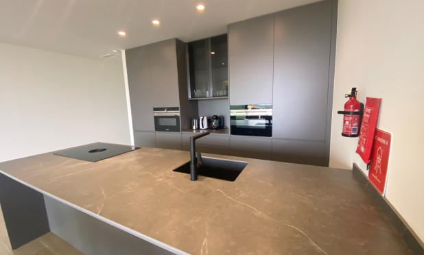 Resale - Apartment / flat - Orihuela - Las Colinas Golf