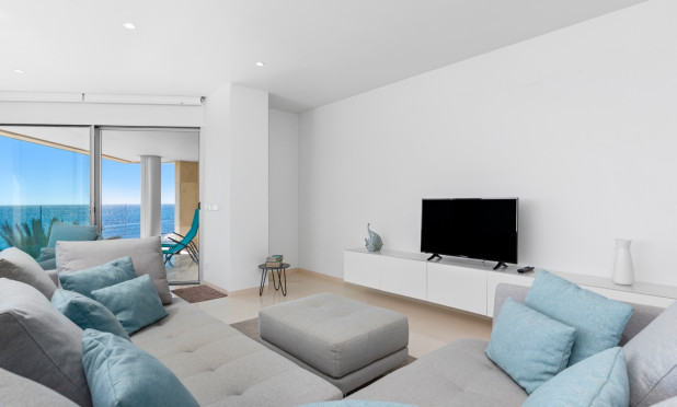 Odsprzedaż - Mieszkanie w bloku - Torrevieja - Playa del Cura