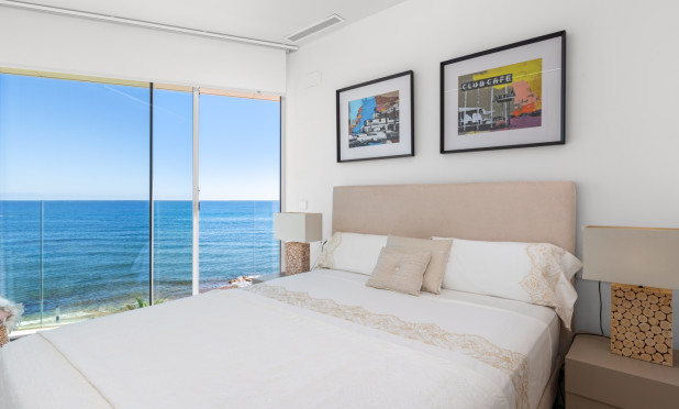 Odsprzedaż - Mieszkanie w bloku - Torrevieja - Playa del Cura