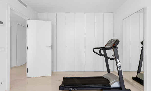 Odsprzedaż - Mieszkanie w bloku - Torrevieja - Playa del Cura