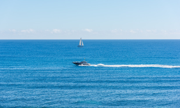 Odsprzedaż - Mieszkanie w bloku - Torrevieja - Playa del Cura