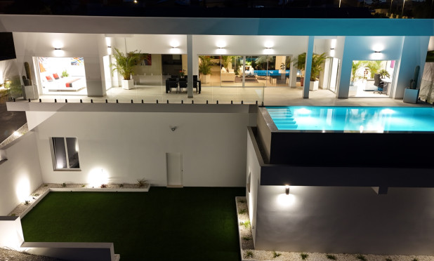 Wiederverkauf - Villa - La Marina - La Marina / El Pinet