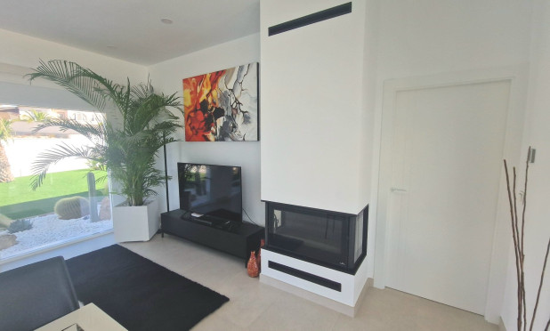 Wiederverkauf - Villa - La Marina - La Marina / El Pinet