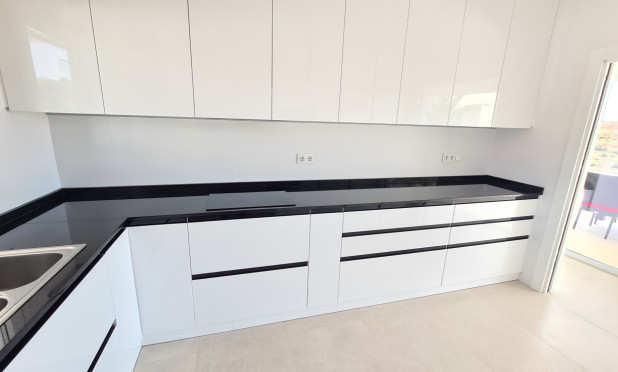 Wiederverkauf - Villa - La Marina - La Marina / El Pinet