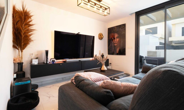 Revente - Detached House / Villa - Montesinos - La Herrada