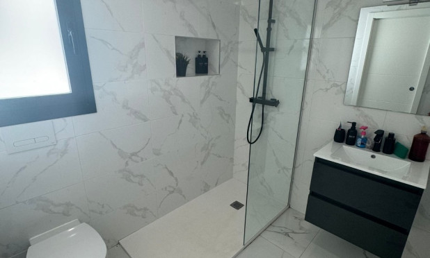 Revente - Detached House / Villa - Montesinos - La Herrada