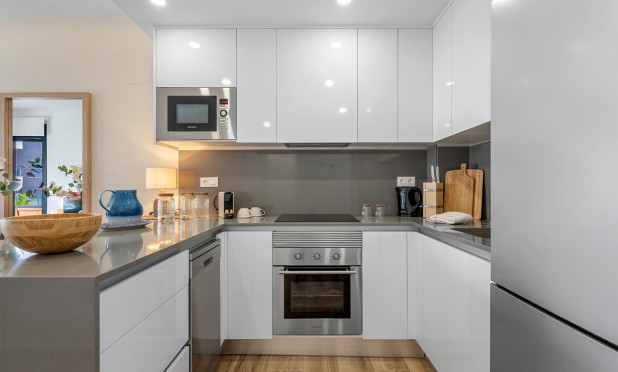 Odsprzedaż - Mieszkanie w bloku - Orihuela Costa - Villamartín