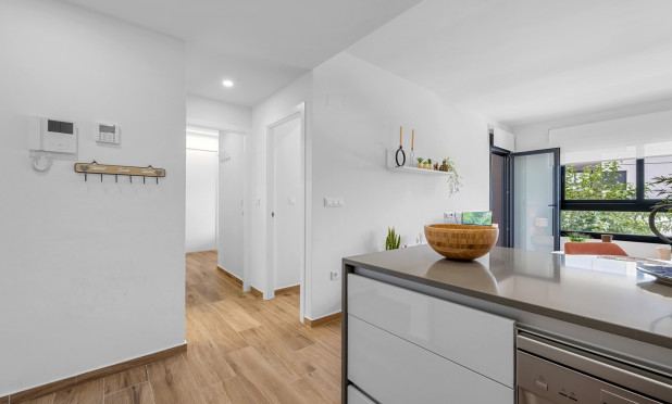 Odsprzedaż - Mieszkanie w bloku - Orihuela Costa - Villamartín