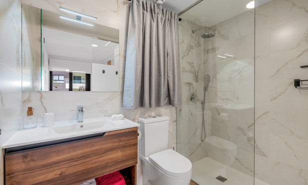 Odsprzedaż - Mieszkanie w bloku - Orihuela Costa - Villamartín