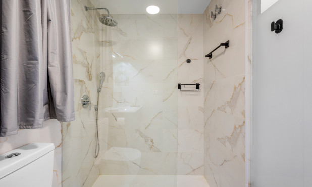 Odsprzedaż - Mieszkanie w bloku - Orihuela Costa - Villamartín