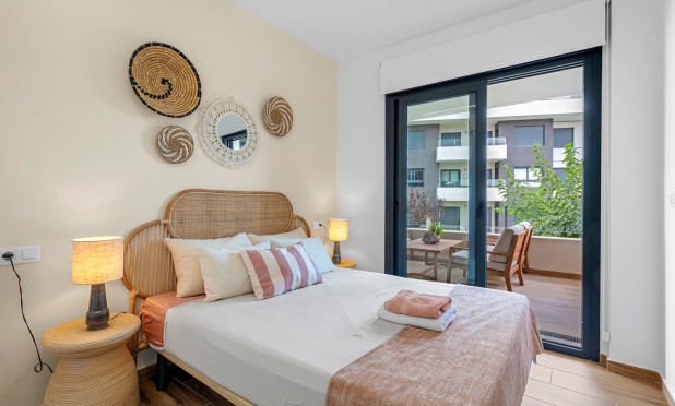 Odsprzedaż - Mieszkanie w bloku - Orihuela Costa - Villamartín