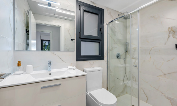 Odsprzedaż - Mieszkanie w bloku - Orihuela Costa - Villamartín