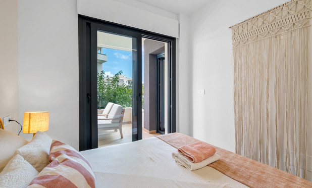 Odsprzedaż - Mieszkanie w bloku - Orihuela Costa - Villamartín