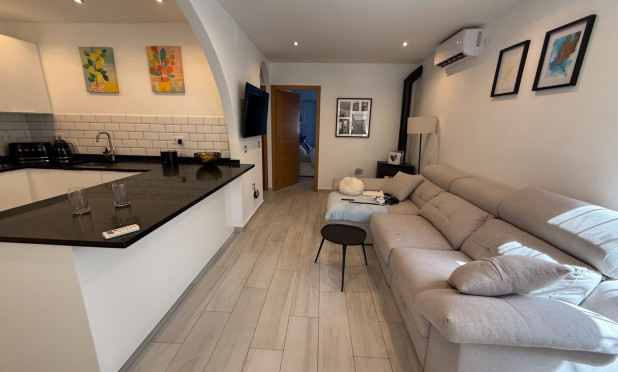 Resale - Villa - Orihuela Costa - Villamartín