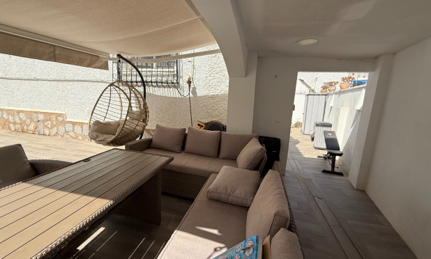 Resale - Villa - Orihuela Costa - Villamartín