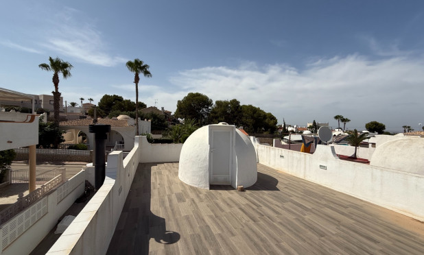 Resale - Villa - Orihuela Costa - Villamartín