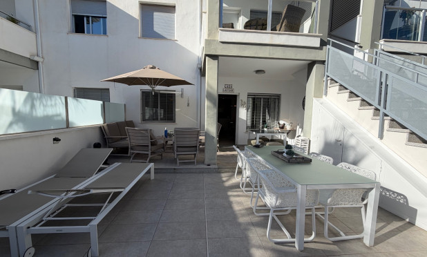 Resale - Apartment / flat - Orihuela Costa - La Florida