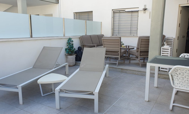 Resale - Apartment / flat - Orihuela Costa - La Florida