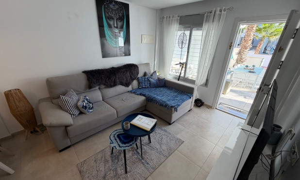 Resale - Apartment / flat - Orihuela Costa - La Florida