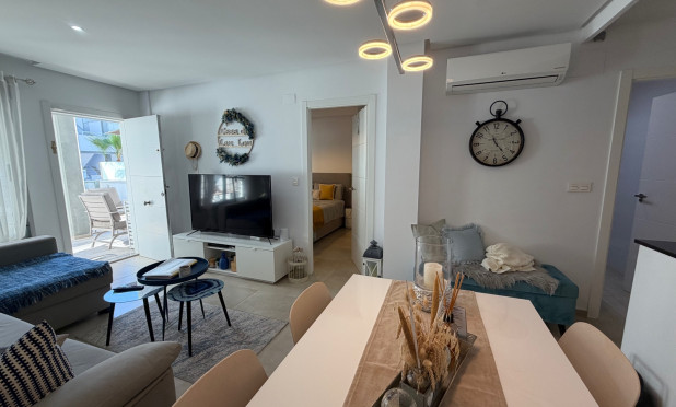 Resale - Apartment / flat - Orihuela Costa - La Florida