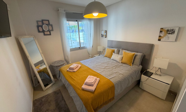 Resale - Apartment / flat - Orihuela Costa - La Florida