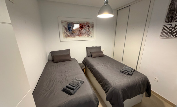 Resale - Apartment / flat - Orihuela Costa - La Florida