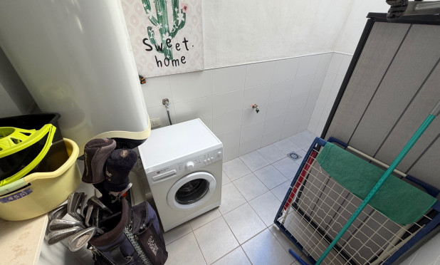 Resale - Apartment / flat - Orihuela Costa - La Florida