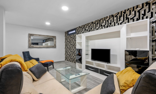 Revente - Villa - Orihuela Costa