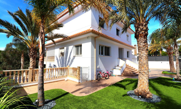 Reventa - Villa - Orihuela Costa - Campoamor