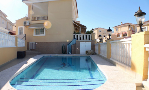 Revente - Villa - La Nucía - Urbanizaciones