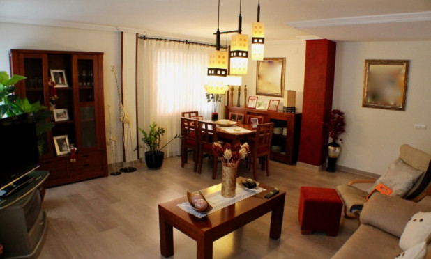 Revente - Villa - La Nucía - Urbanizaciones