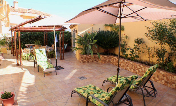 Revente - Villa - La Nucía - Urbanizaciones