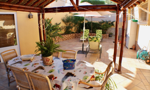 Revente - Villa - La Nucía - Urbanizaciones