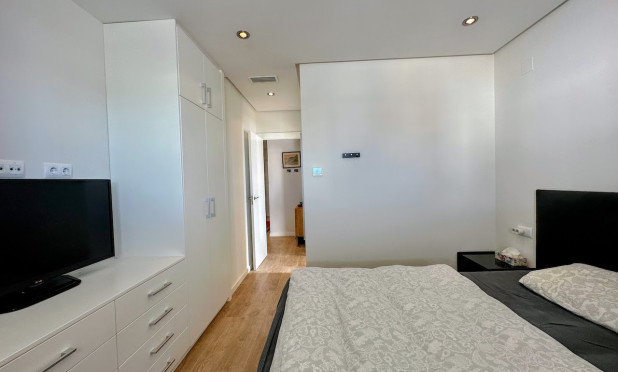 Wiederverkauf - Wohnung - Orihuela Costa - La Zenia