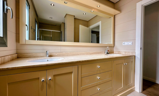 Wiederverkauf - Wohnung - Orihuela Costa - La Zenia