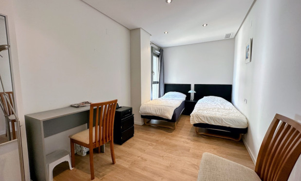 Wiederverkauf - Wohnung - Orihuela Costa - La Zenia