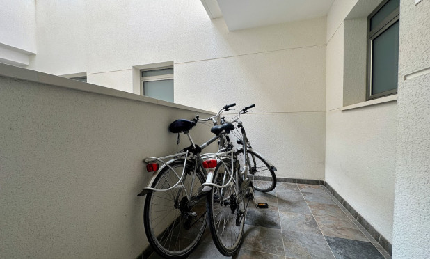 Wiederverkauf - Wohnung - Orihuela Costa - La Zenia