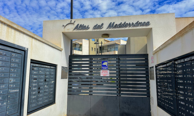 Wiederverkauf - Wohnung - Orihuela Costa - La Zenia