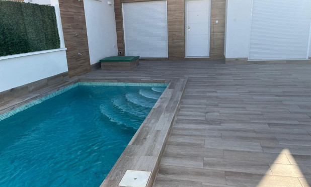 Reventa - Villa - Los Alcazares - Los Alcázares