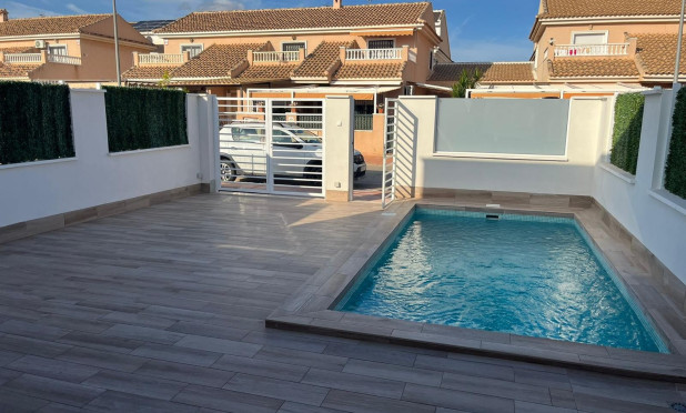 Reventa - Villa - Los Alcazares - Los Alcázares