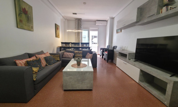 Wiederverkauf - Wohnung - Torrevieja - Paseo maritimo