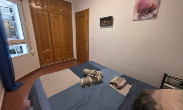 Wiederverkauf - Wohnung - Torrevieja - Paseo maritimo