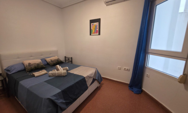 Wiederverkauf - Wohnung - Torrevieja - Paseo maritimo