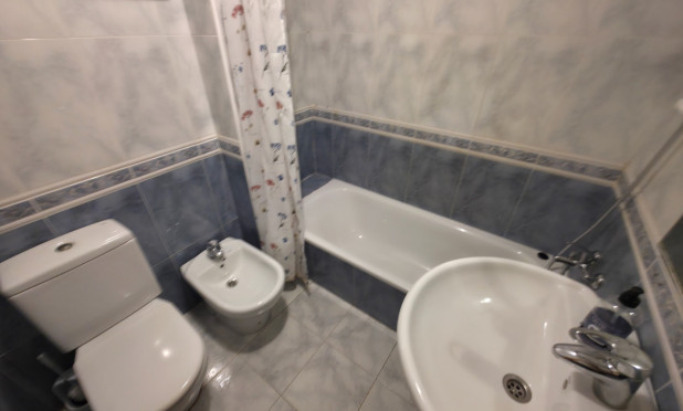 Wiederverkauf - Wohnung - Torrevieja - Paseo maritimo