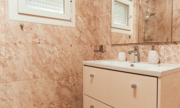 Reventa - Villa - Torrevieja - Los Balcones