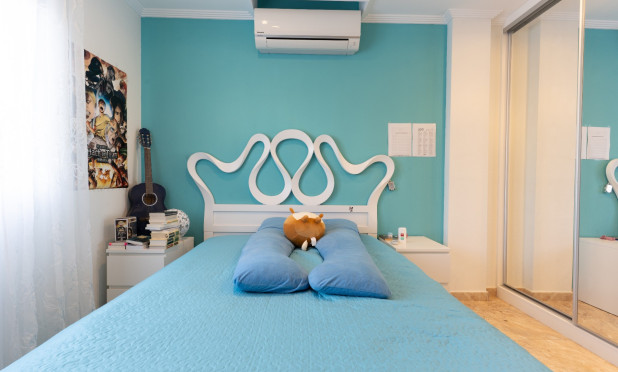 Reventa - Villa - Torrevieja - Los Balcones