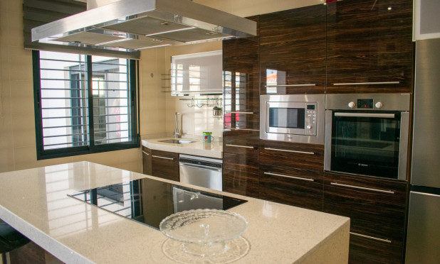 Odsprzedaż - Villa - Pilar de la Horadada - Torre De La Horadada