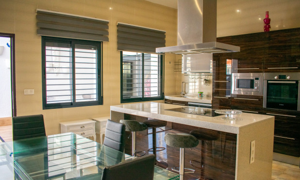 Odsprzedaż - Villa - Pilar de la Horadada - Torre De La Horadada