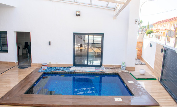 Odsprzedaż - Villa - Pilar de la Horadada - Torre De La Horadada