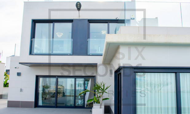 Herverkoop - Villa - San Miguel de Salinas - Urbanizaciones